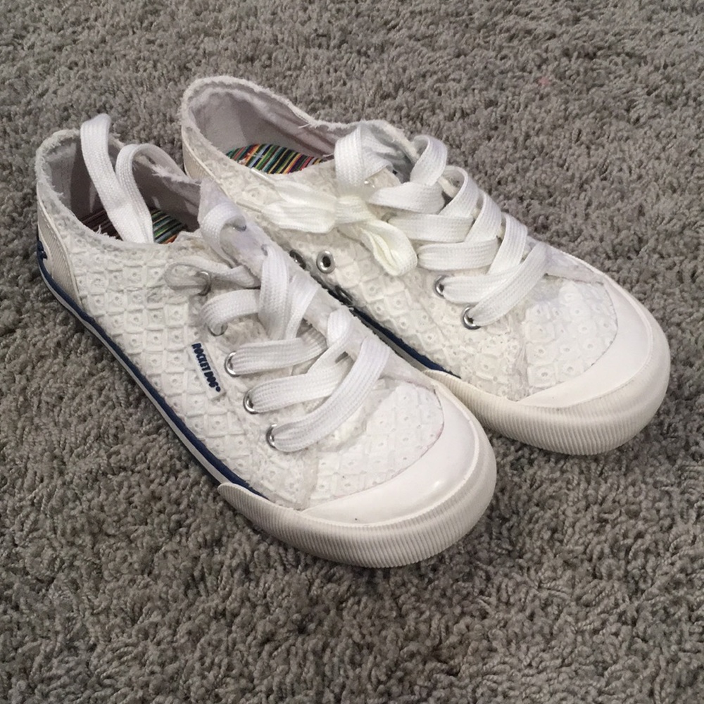 Rocket Dog tennis shoes